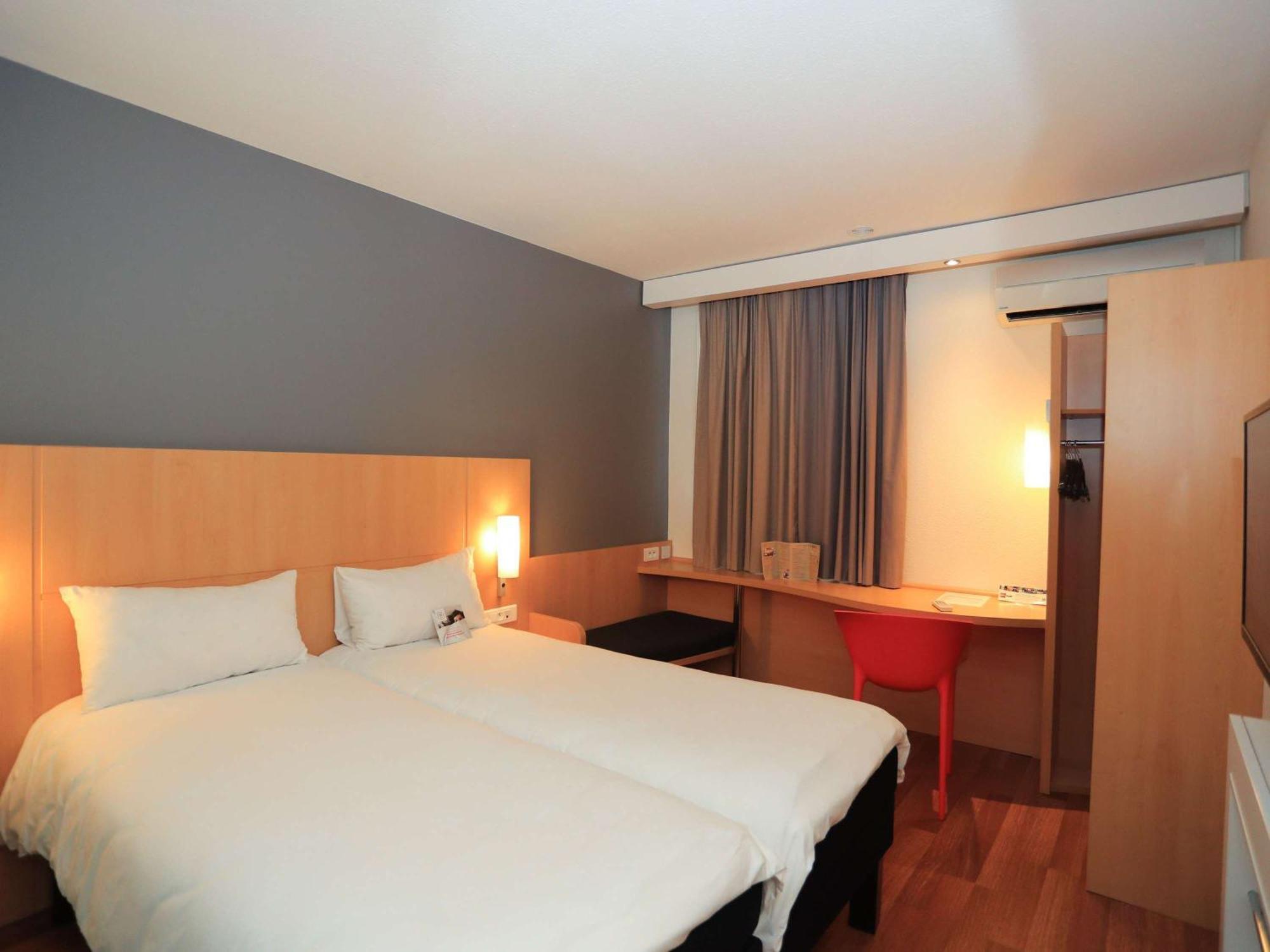 ไอบิส โอริยัก Hotel โอริแยค ภายนอก รูปภาพ