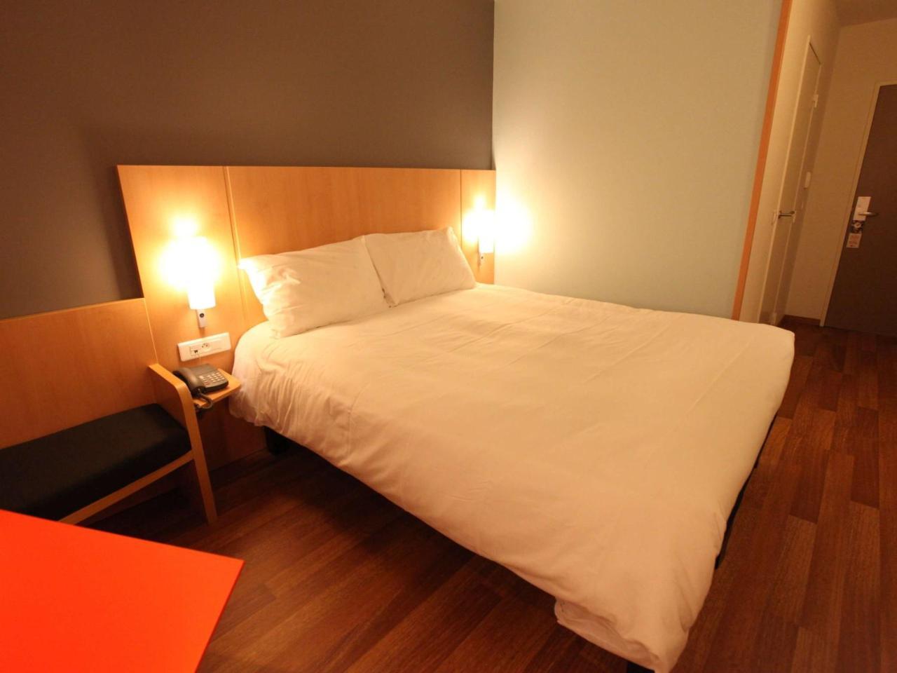 ไอบิส โอริยัก Hotel โอริแยค ภายนอก รูปภาพ